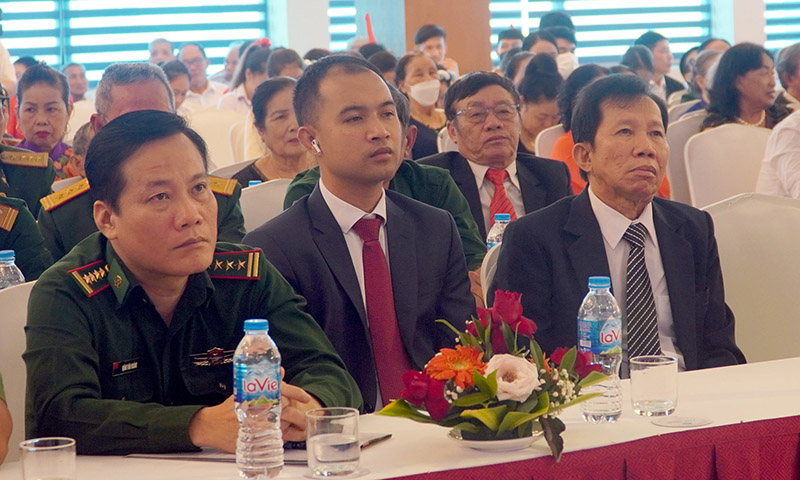 Đại biểu dự buổi gặp mặt