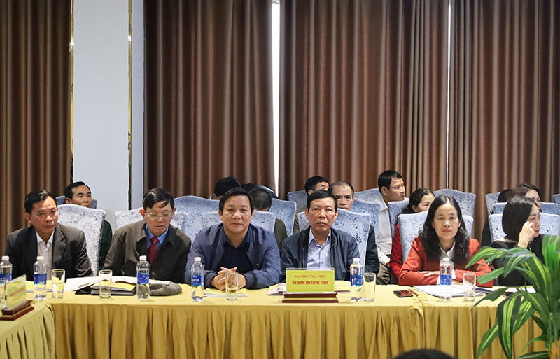Các đại biểu tham dự hội thảo.