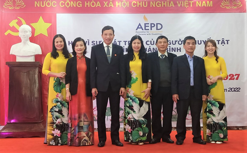 Ra mắt Ban Chấp hành mới của Hội vì sự phát triển của người khuyết tật tỉnh nhiệm kỳ 2022-2027.