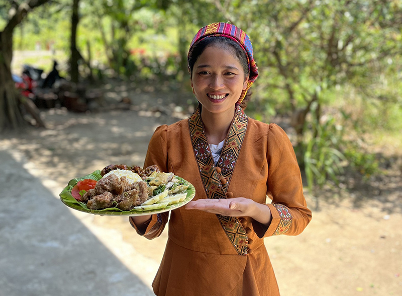 Phát triển du lịch cũng là góp phần bảo tồn văn hóa bản địa.