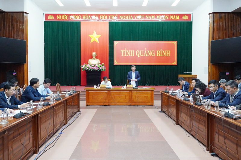 Đồng chí Chủ tịch UBND tỉnh Trần Thắng phát biểu chỉ đạo tại hội nghị.