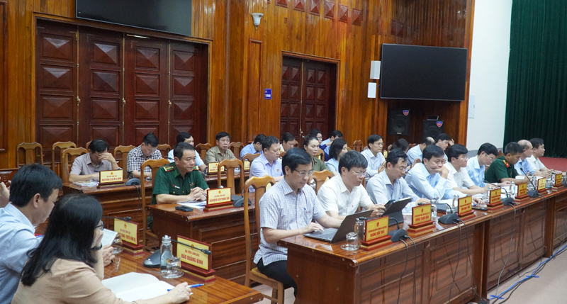 Các đại biểu tham dự phiên họp.