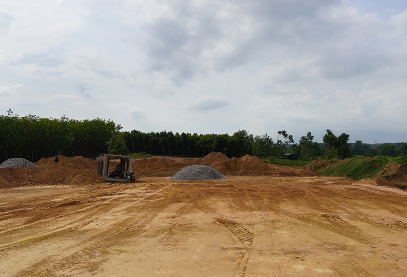Một điểm còn vướng mắc trong GPMB trên tuyến chính dự án đường bộ cao tốc đoạn đi qua thị trấn Nông trường Việt Trung.