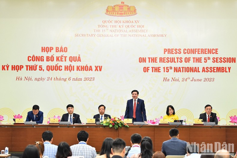 Quang cảnh buổi họp báo. (Ảnh: THỦY NGUYÊN)