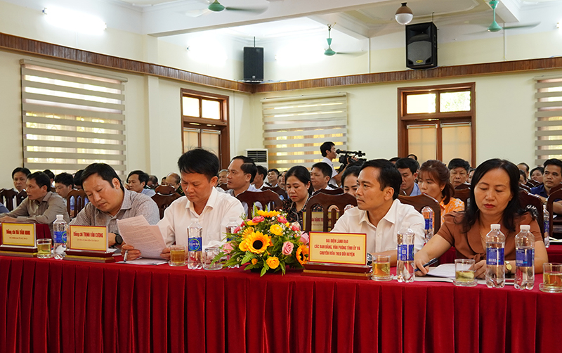 Các đại biểu tham dự hội nghị.