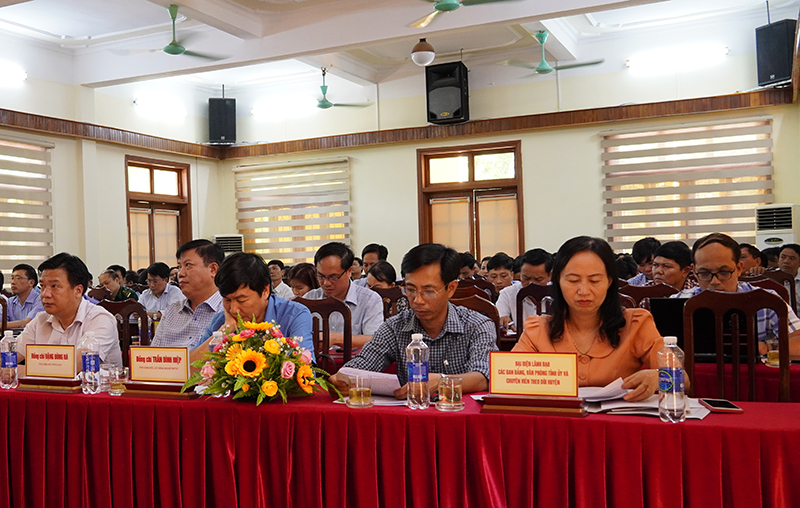 Các đại biểu tham dự hội nghị.