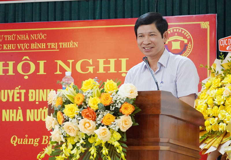 Đồng chí Phó Chủ tịch UBND tỉnh Hồ An Phong phát biểu tại hội nghị.