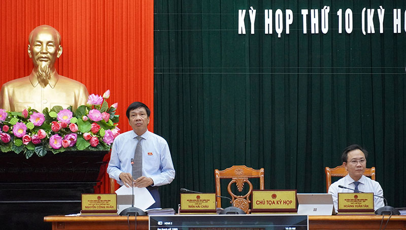3.	Đồng chí Phó Bí thư Thường trực HĐND tỉnh Nguyễn Công Huấn điều hành phiên thảo luận