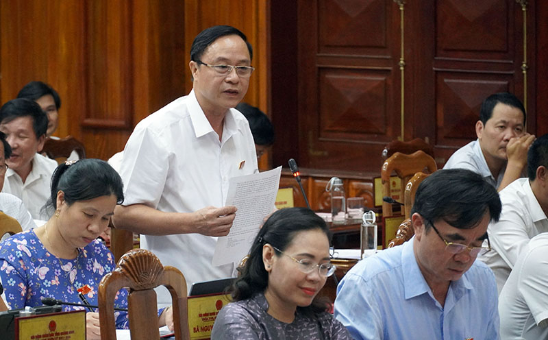 Đại biểu Trần Ngọc Sâm: Cần có các giải pháp cụ thể nâng cao năng lực, tinh thần trách nhiệm của đội ngũ cán bộ, công chức, viên chức 