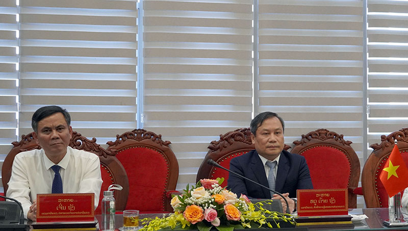 Đồng chí Bí thư Tỉnh ủy Quảng Bình Vũ Đại Thắng: Quảng Bình sẽ nỗ lực hợp tác, giúp đỡ các địa phương và nhân dân các bộ tộc Lào, chung tay xây dựng biên giới hòa bình, hợp tác, hữu nghị và cùng phát triển.