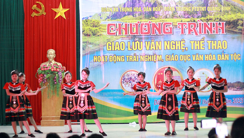 Giáo dục vùng ĐBDTTS và miền núi được tỉnh chăm lo, quan tâm
