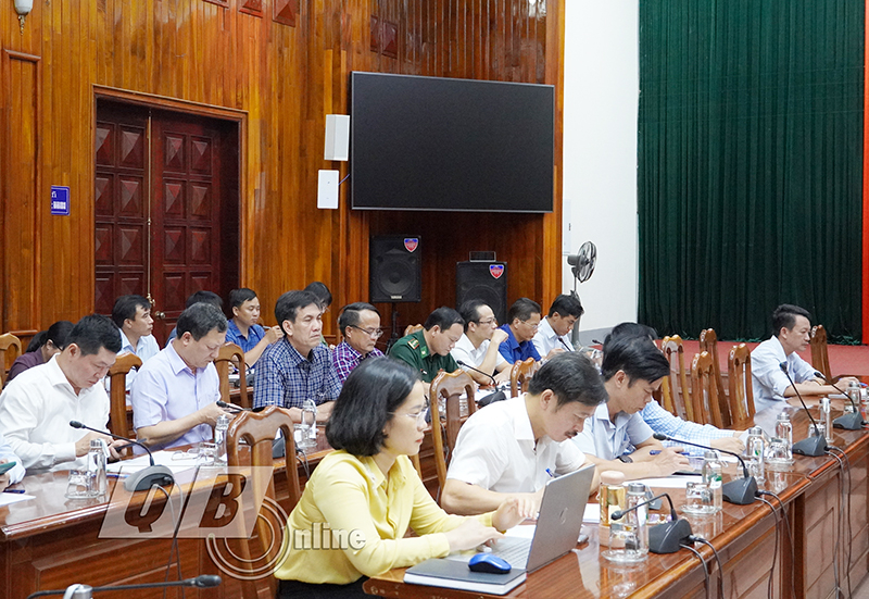 Các đại biểu dự cuộc họp.