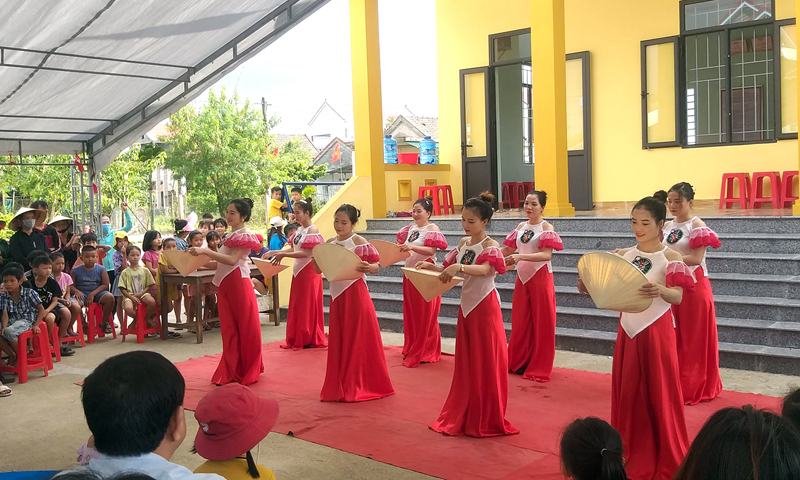 Biểu diễn dân vũ thể thao tại  