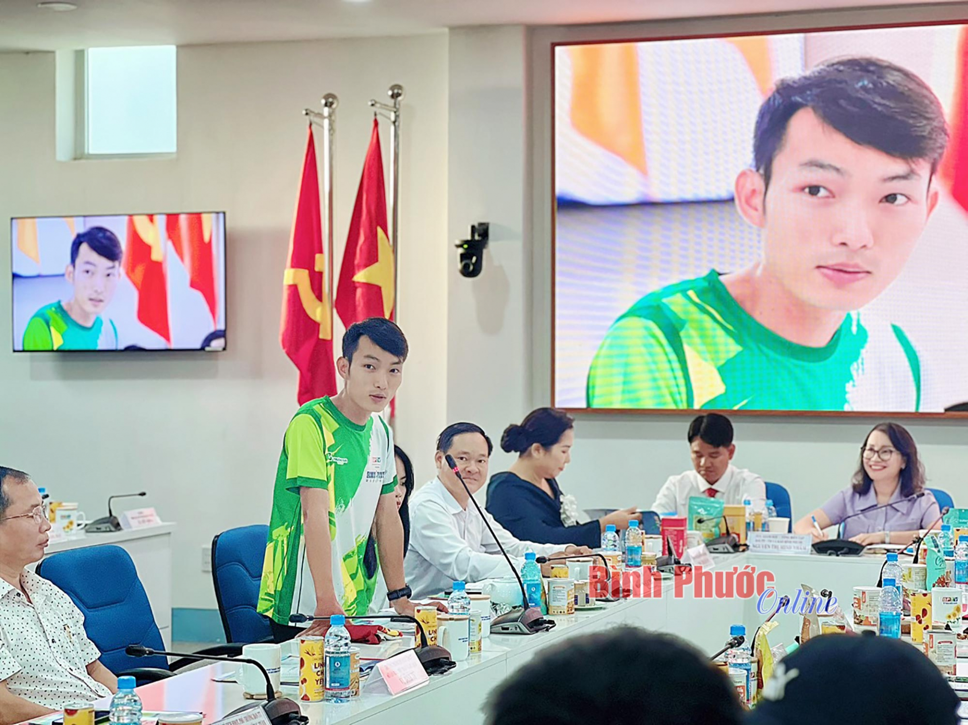 Ông hoàng marathon Việt Nam Hoàng Nguyên Thanh chia sẻ kinh nghiệm để chinh phục cự ly 42km