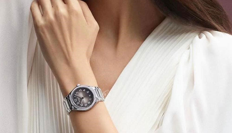 Bạn không thể mong đợi chất lượng của những mẫu đồng hồ Replica sẽ 100% như hàng hãng.