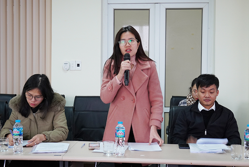 Các đại biểu tham gia ý kiến tại hội thảo.