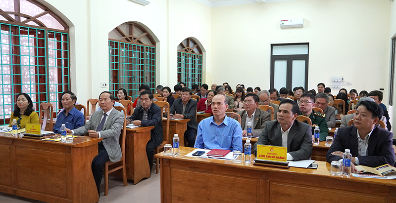 Các đại biểu dự hội nghị.
