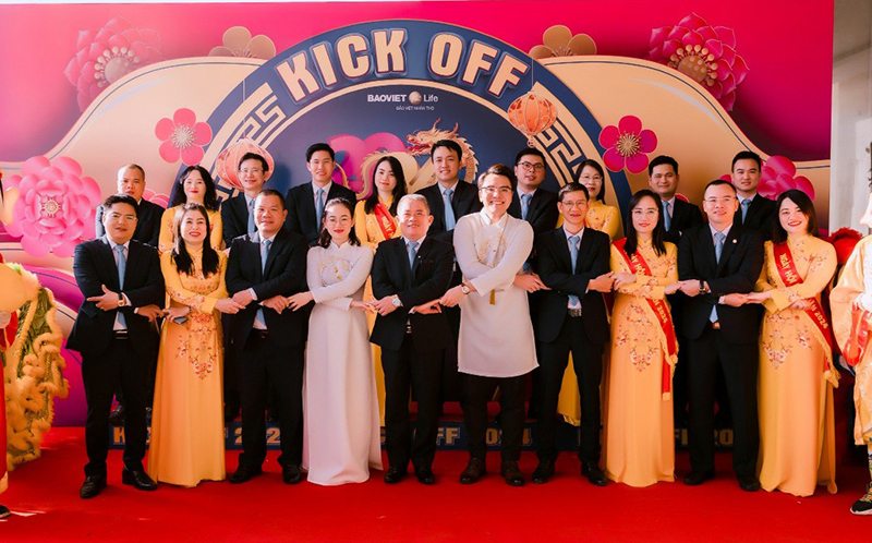 Ảnh:  2. Công ty BVNT Quảng Bình bày tỏ quyết tâm hoàn thành các chỉ tiêu kinh doanh năm 2024.