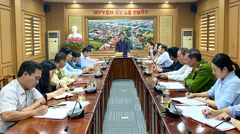 UBKT Huyện ủy họp bàn với các ngành phối hợp trong thực hiện nhiệm vụ kiểm tra, giám sát.