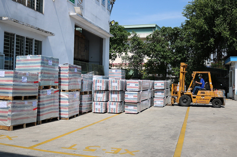 Nhà máy Cát Vạn Lợi đóng gói lô hàng xuất khẩu và tham gia chuỗi cung ứng toàn cầu cho tập đoàn Toshiba