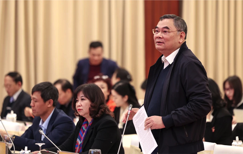 Trung tướng Tô Ân Xô - Người phát ngôn của Bộ Công an, đã cung cấp thông tin về kết quả điều tra một số vụ án trọng điểm. (Ảnh: Minh Sơn/Vietnam+)