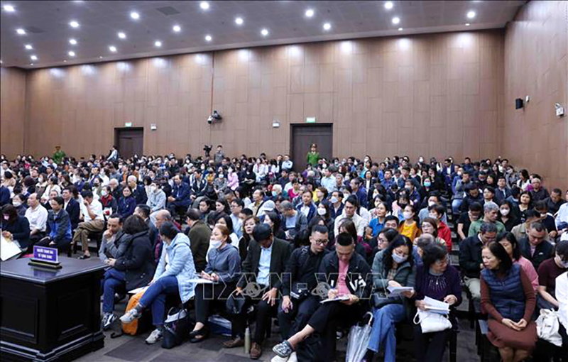 Liên quan đến vụ án, có 6.630 nhà đầu tư được xác định là người bị hại được triệu tập đến tòa. Ảnh: Phạm Kiên/TTXVN