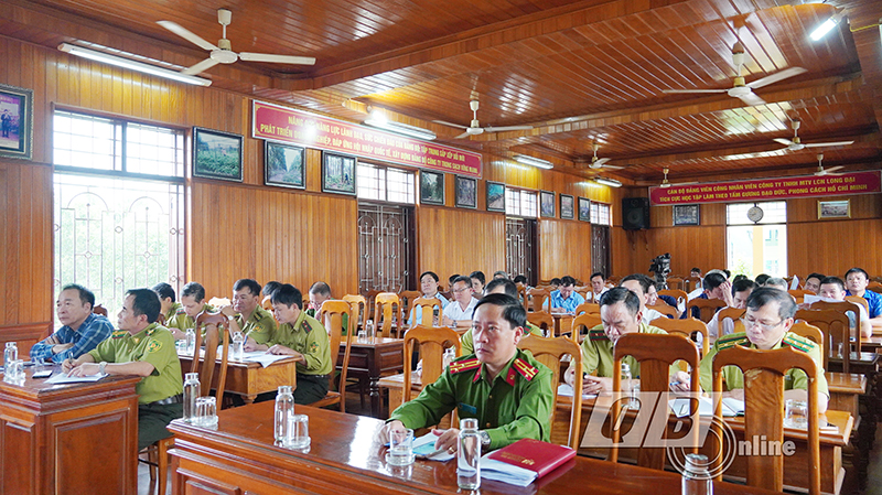 Các đại biểu dự hội nghị.