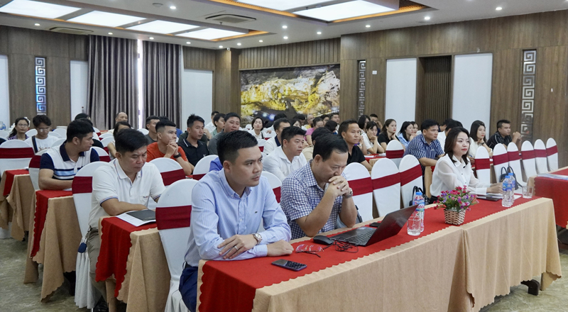 Tham gia lớp học có 50 học viên là HDV du lịch nội địa và HDV du lịch quốc tế do Sở Du lịch cấp thẻ.