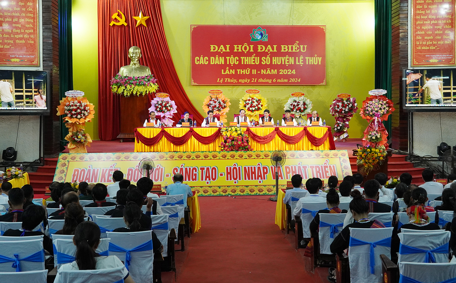 Quang cảnh đại hội.