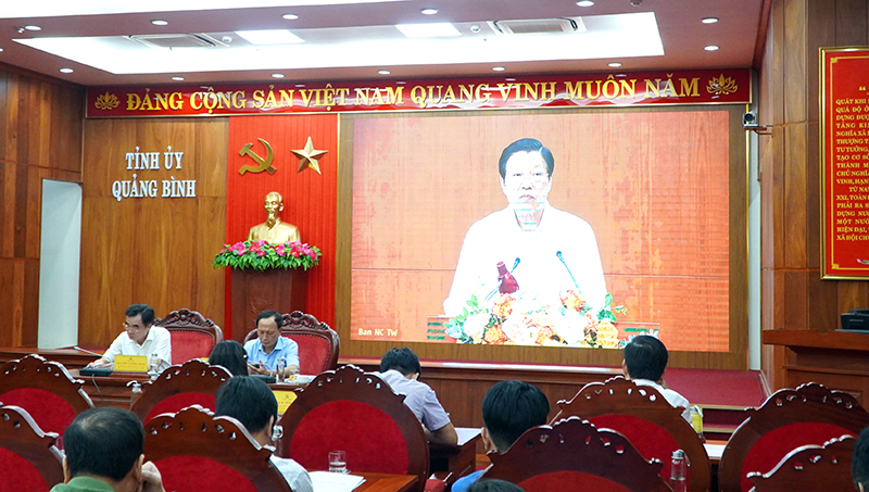 Phó Trưởng ban Thường trực BCĐ Trung ương về PCTN,TC Phan Đình Trạc phát biểu tại hội nghị