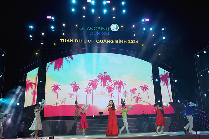 “Chào hè”-chương trình nghệ thuật mở màn cho Tuần Du lịch Quảng Bình năm 2024.