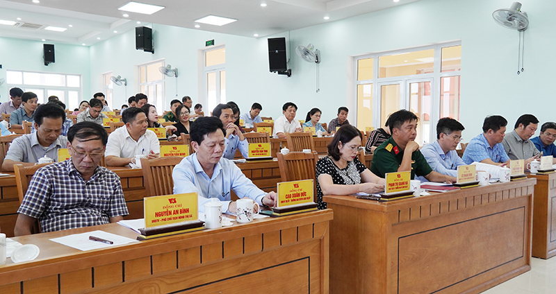 Các đại biểu dự hội nghị.