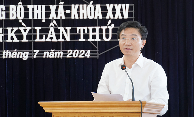 Đồng chí Bí thư Thị ủy Ba Đồn Trương An Ninh phát biểu kết luận.