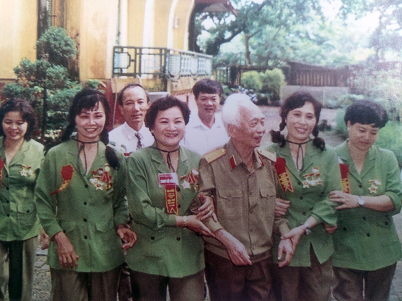 Anh chị em cựu thành viên Đoàn văn công  