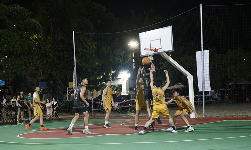 Trận chung kết diễn ra gay cấn, hấp dẫn.