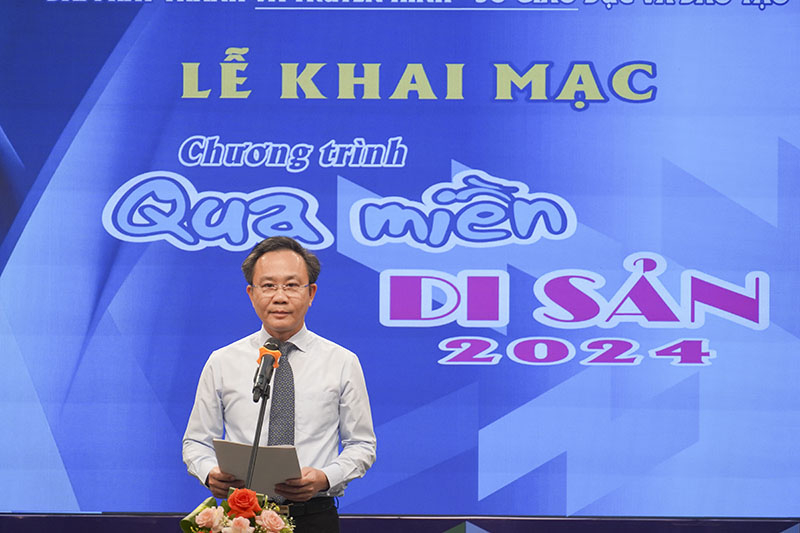 Đồng chí Phó Chủ tịch UBND tỉnh Hoàng Xuân Tân phát biểu tại buổi khai mạc