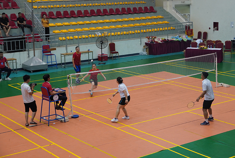 Trận chung kết nội dung đôi nam, nữ môn cầu lông.