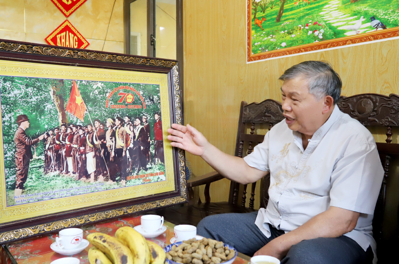 Ông Dương Mạc Thăng với những câu chuyện về Đội VNTTGPQ và tướng Hoàng Sâm.