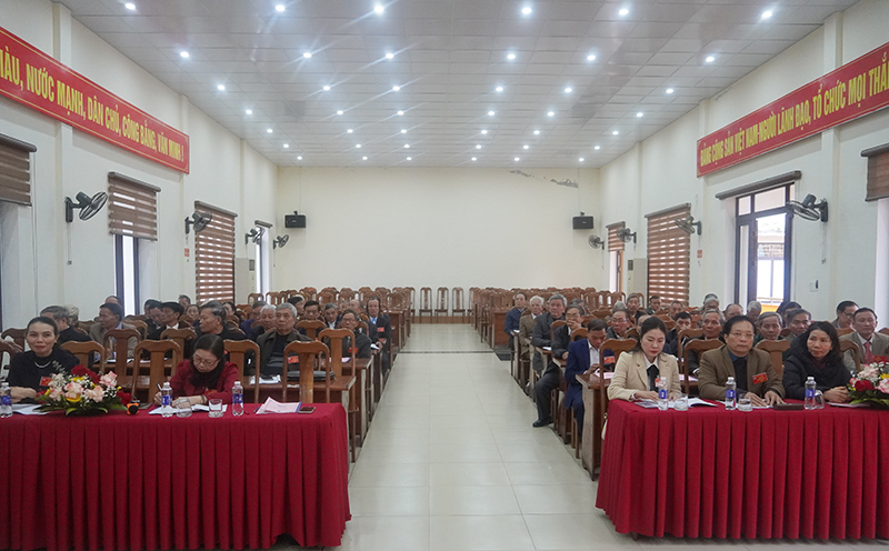 Các đại biểu dự hội nghị.