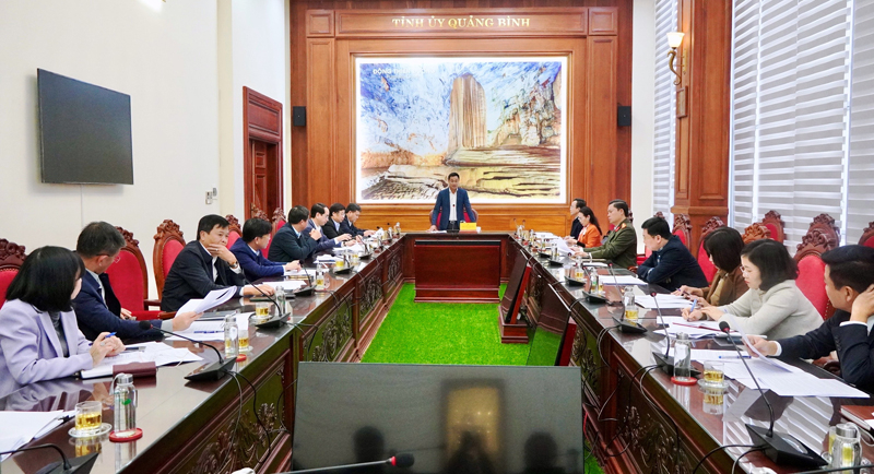 Quang cảnh cuộc họp.