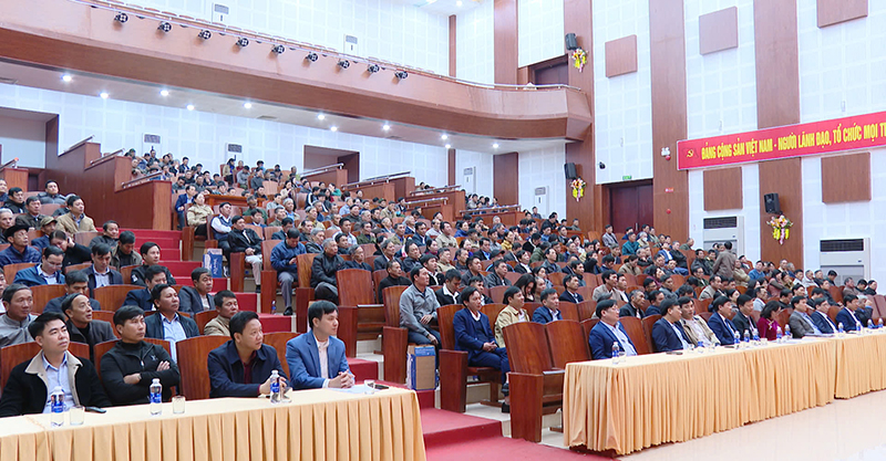 Các đại biểu tham dự buổi gặp mặt.