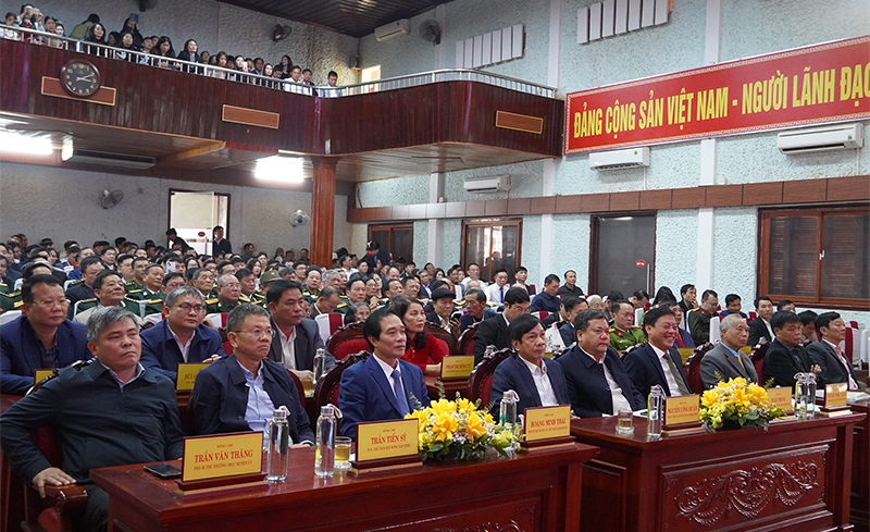 Các đại biểu tham dự buổi gặp mặt.