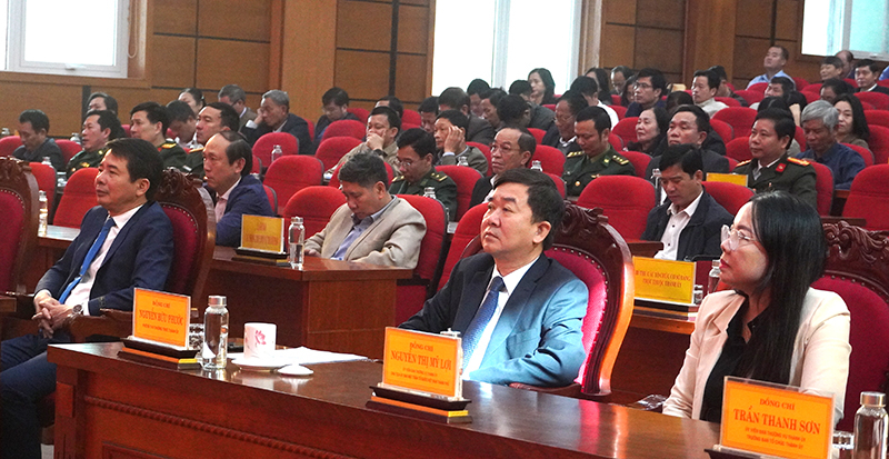 Các đại biểu dự buổi gặp mặt. 