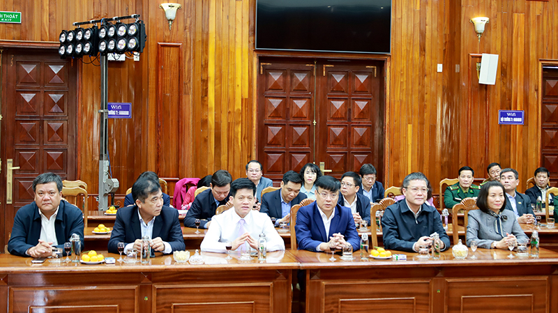 Đại biểu tham dự buổi gặp mặt.