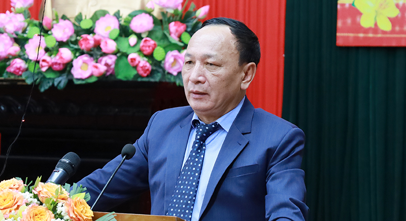 Đồng chí Phó Bí thư Thường trực Tỉnh ủy Trần Hải Châu phát biểu tại buổi gặp mặt.