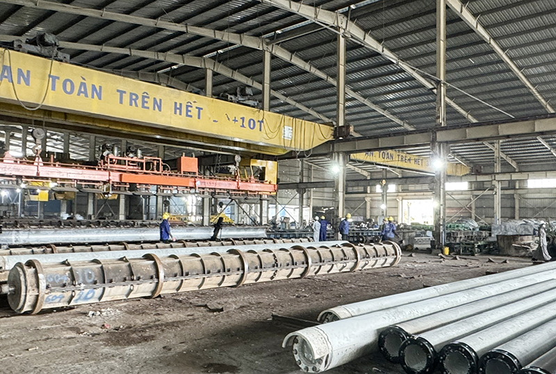 2. Các doanh nghiệp đi vào hoạt động đã góp phần giải quyết việc làm cho lao động địa phương.
