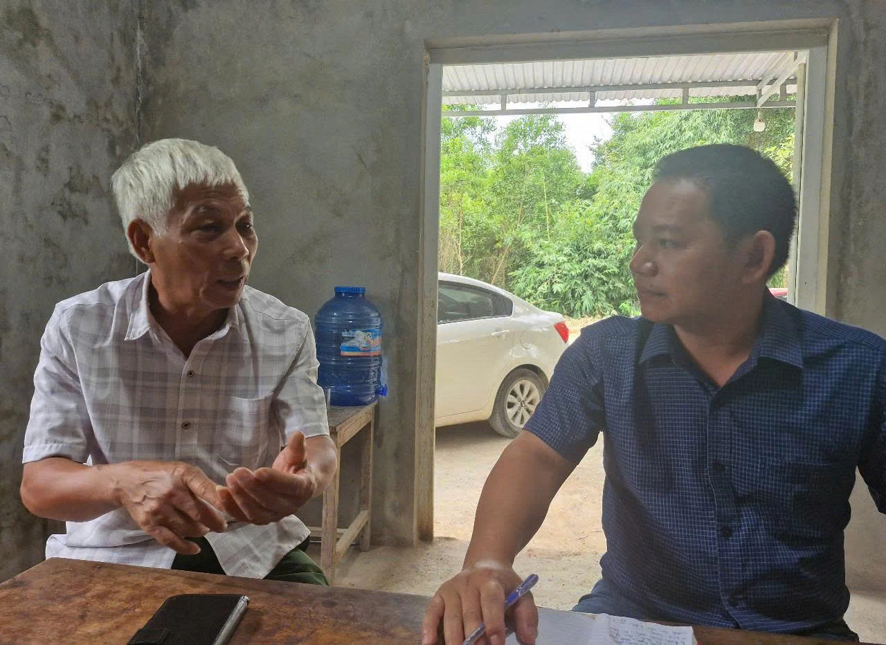 Ông Đinh Minh Đức trò chuyện cùng phóng viên -  Ảnh: X.V
