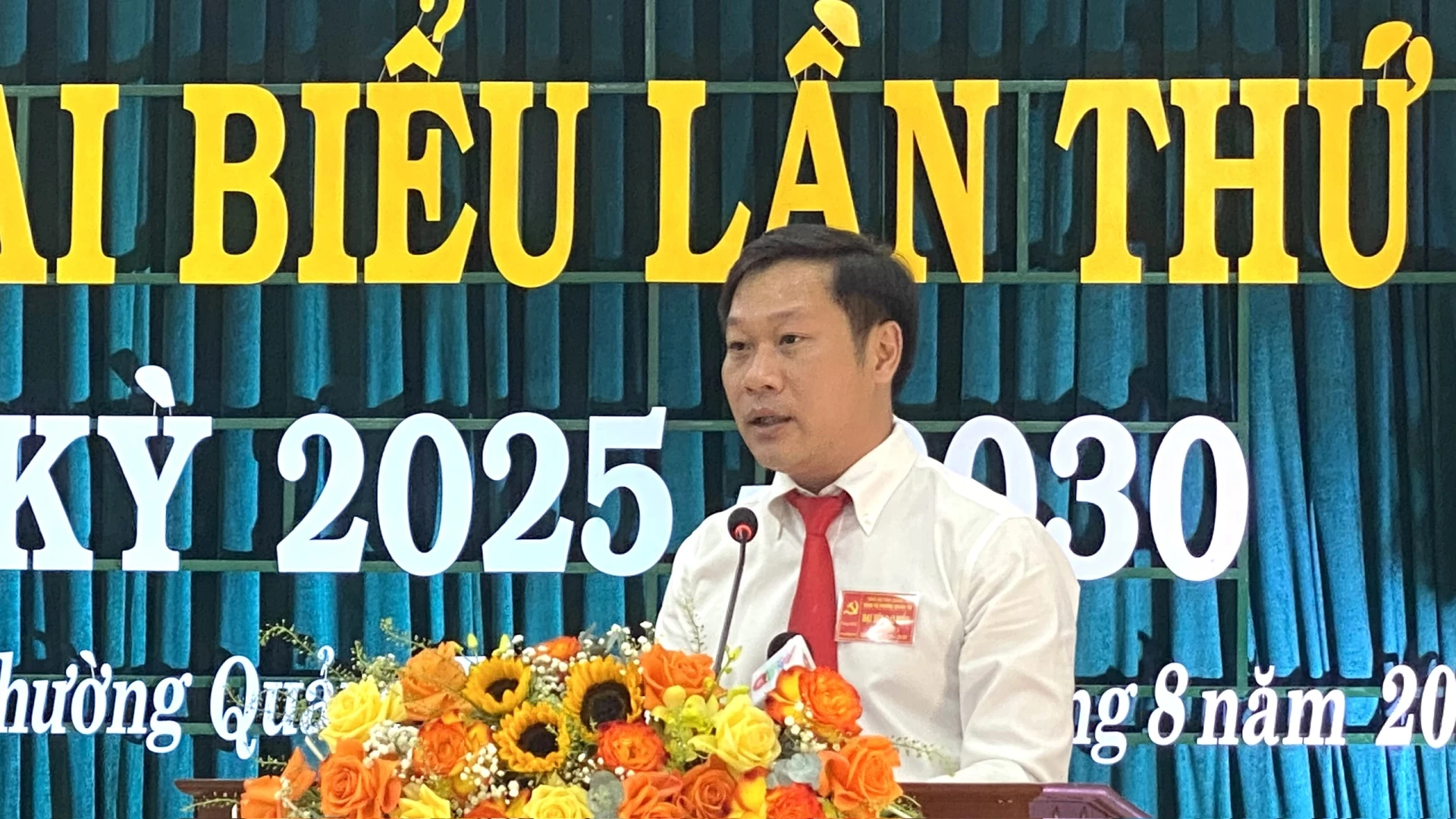 Bí thư Đảng ủy phường Quảng Trị Nguyễn Khánh Vũ phát biểu khai mạc đại hội -Ảnh: NL