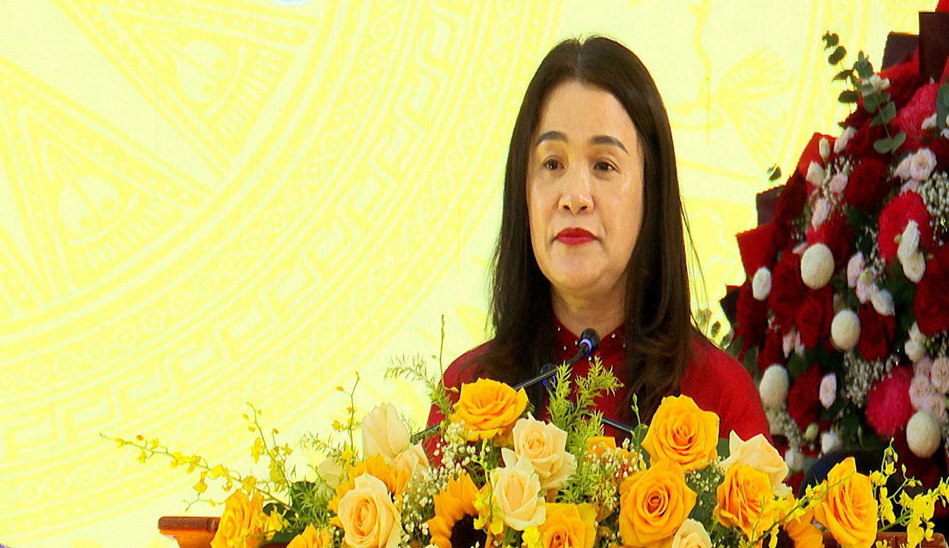 Chủ nhiệm Ủy ban Kiểm tra Tỉnh ủy Hồ Thị Thu Hằng phát biểu chỉ đạo tại đại hội - Ảnh: M.L