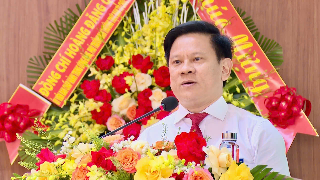 Phó Chủ tịch HĐND tỉnh Lê Vĩnh Thế phát biểu chỉ đạo đại hội - Ảnh: Đ.A